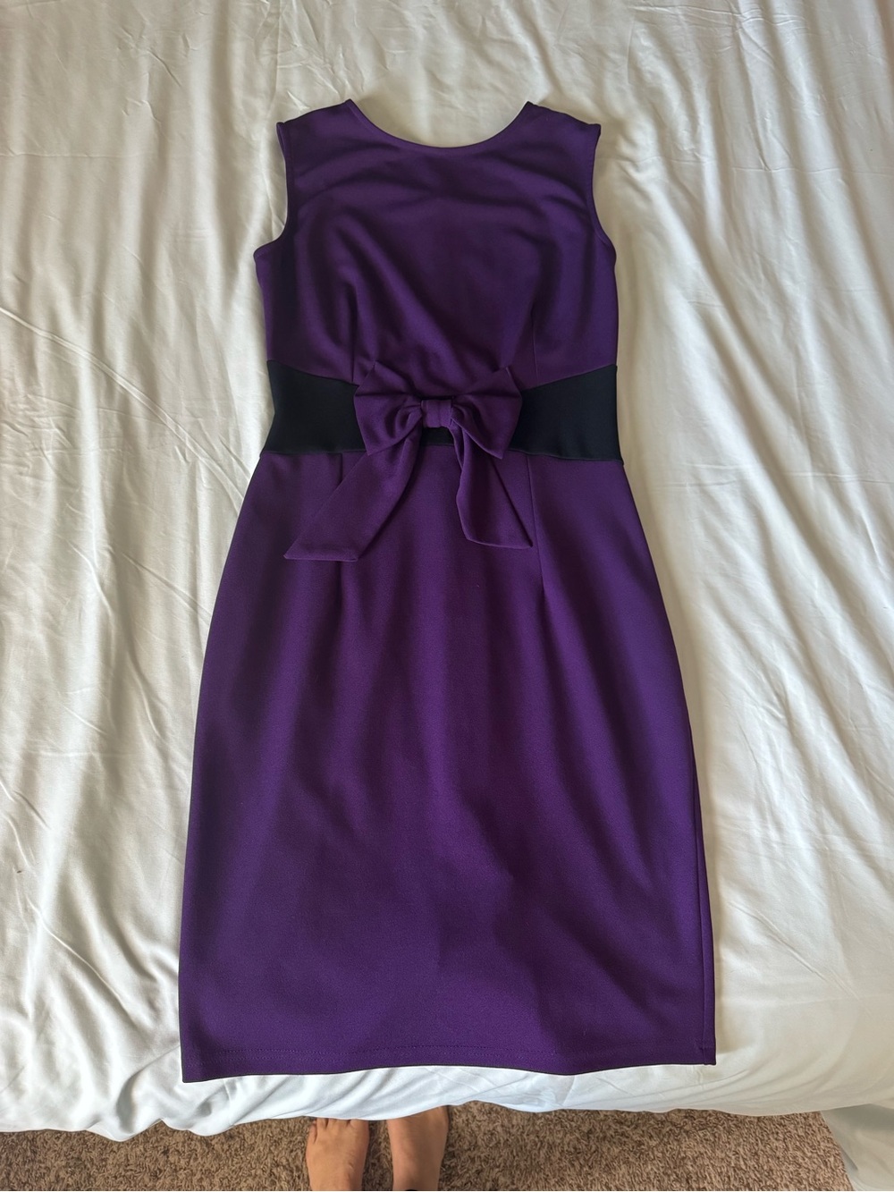 Sleeveless Purple Midi Dress with Black Tie-Waist Detail
